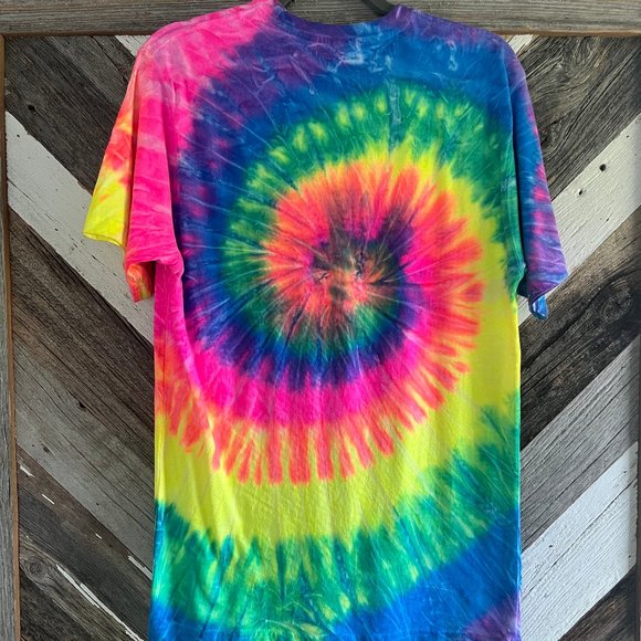 Sunshine Sisters Be Kind Rainbow Tee - Picture 2 of 6